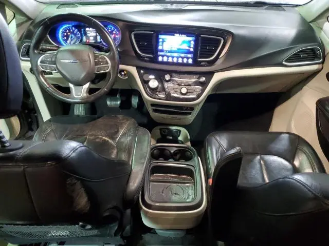 2017 CHRYSLER PACIFICA TOURING L  