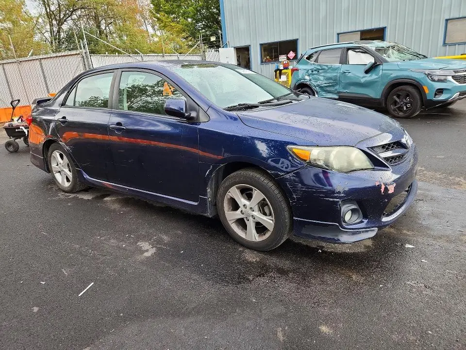 2013 TOYOTA COROLLA S  