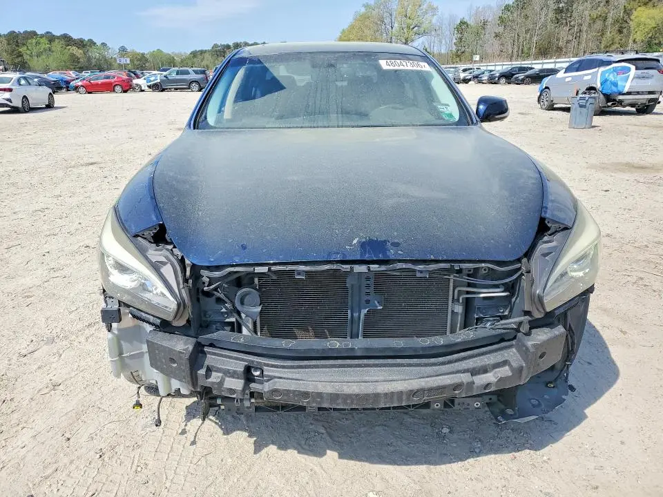 2015 INFINITI Q70L 3.7  