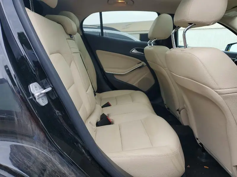 2015 MERCEDES-BENZ GLA 250 4MATIC  