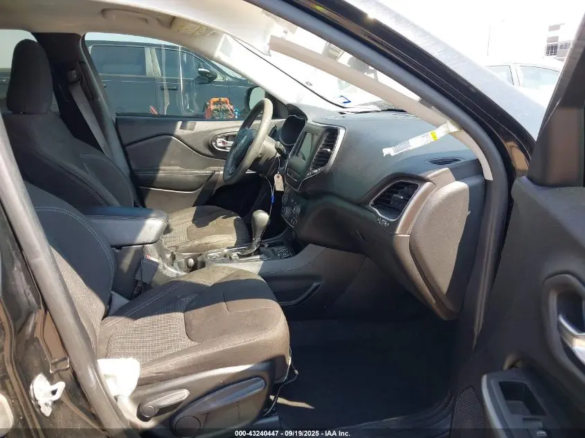 2020 JEEP CHEROKEE LATITUDE FWD