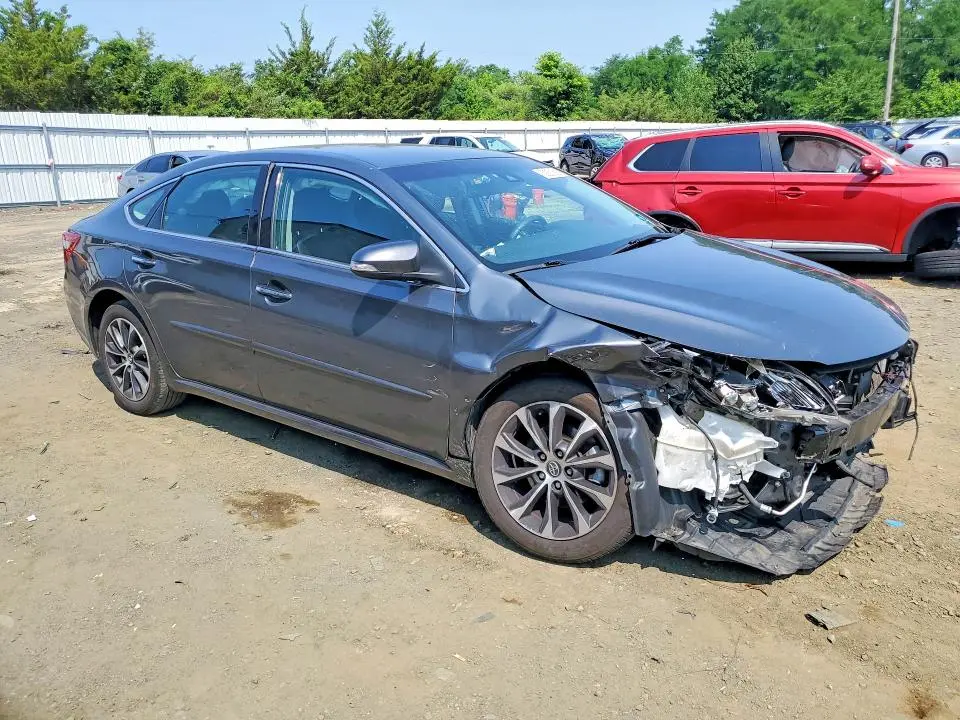 2018 TOYOTA AVALON XLE  