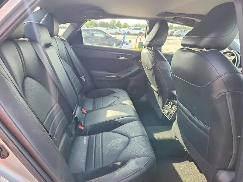 2019 TOYOTA AVALON TOURING  