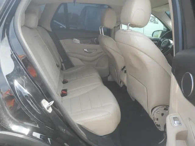 2016 MERCEDES-BENZ GLC 300  