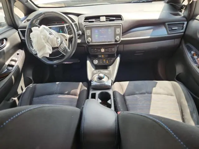 2022 NISSAN LEAF SV  