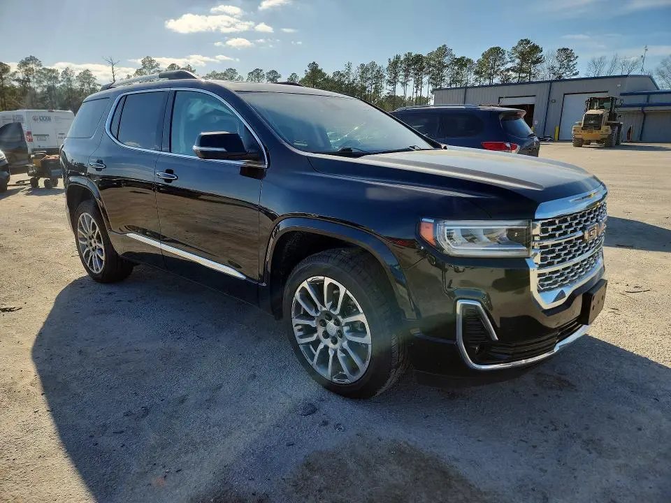 2022 GMC ACADIA DENALI  