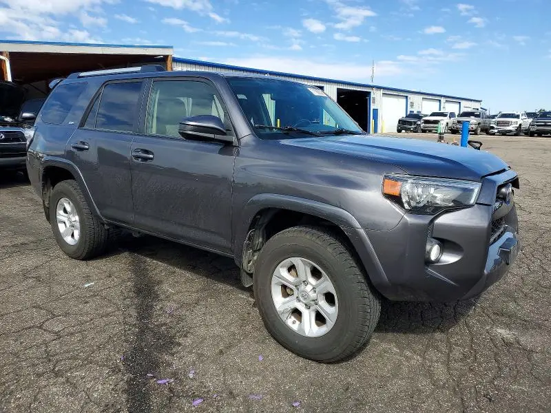 2019 TOYOTA 4RUNNER SR5  