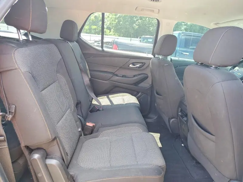 2020 CHEVROLET TRAVERSE LS  