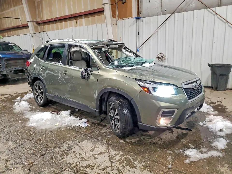 2021 SUBARU FORESTER LIMITED  