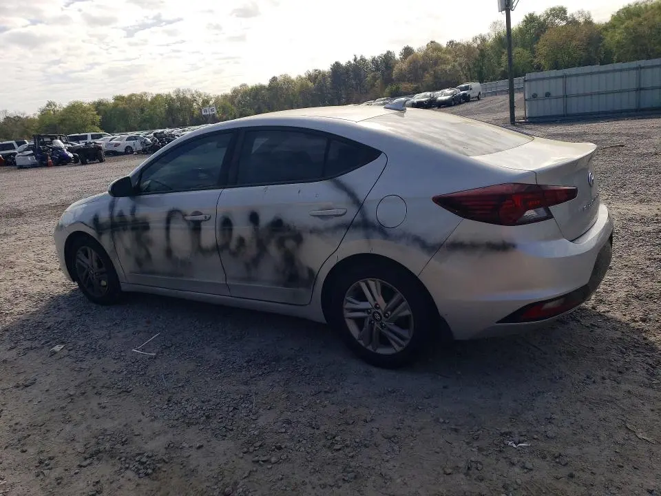 2020 HYUNDAI ELANTRA SEL  