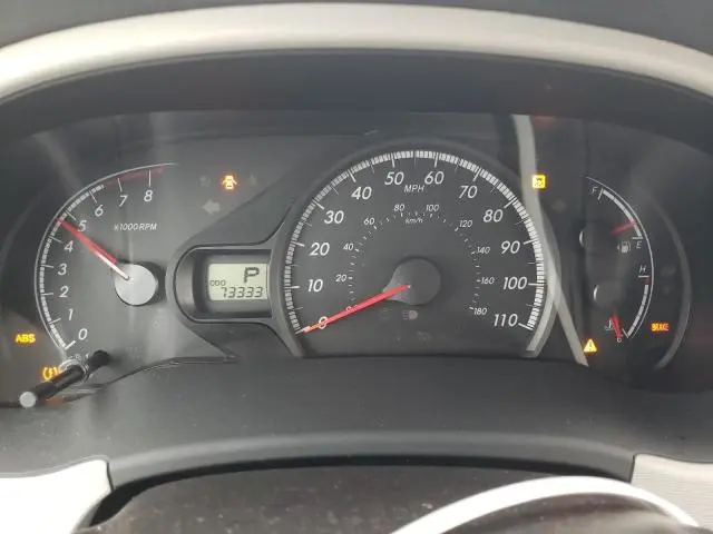 2014 TOYOTA SIENNA LE  