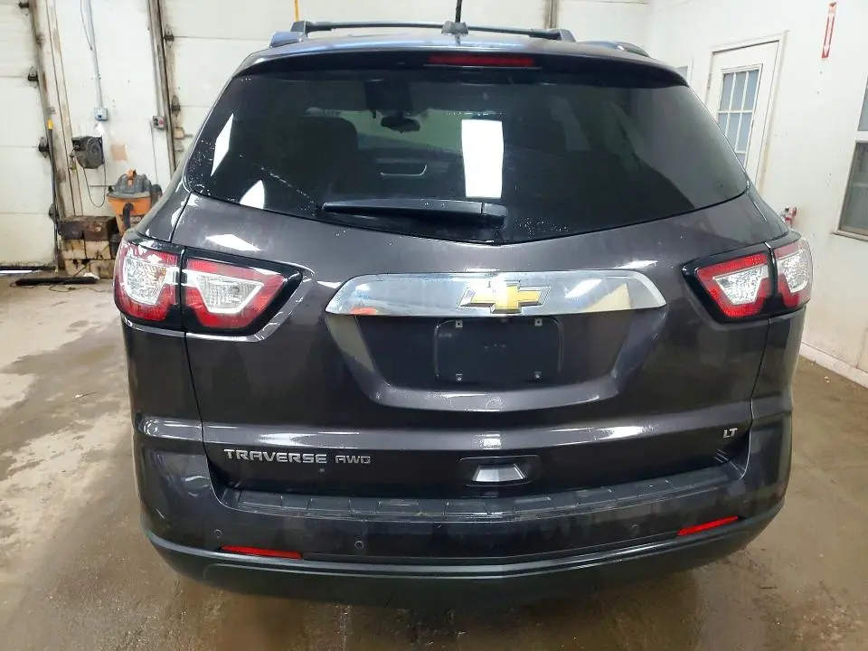 2017 CHEVROLET TRAVERSE LT  