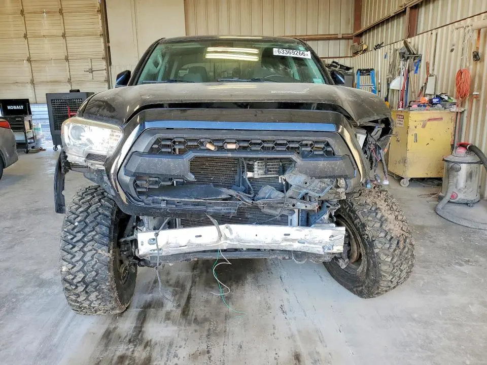 2019 TOYOTA TACOMA SR5 V6  