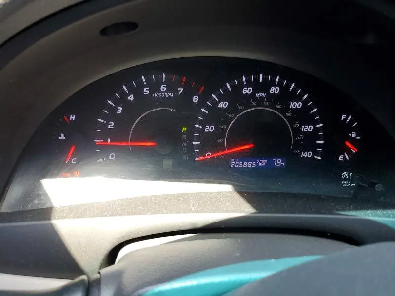 2011 TOYOTA CAMRY LE  