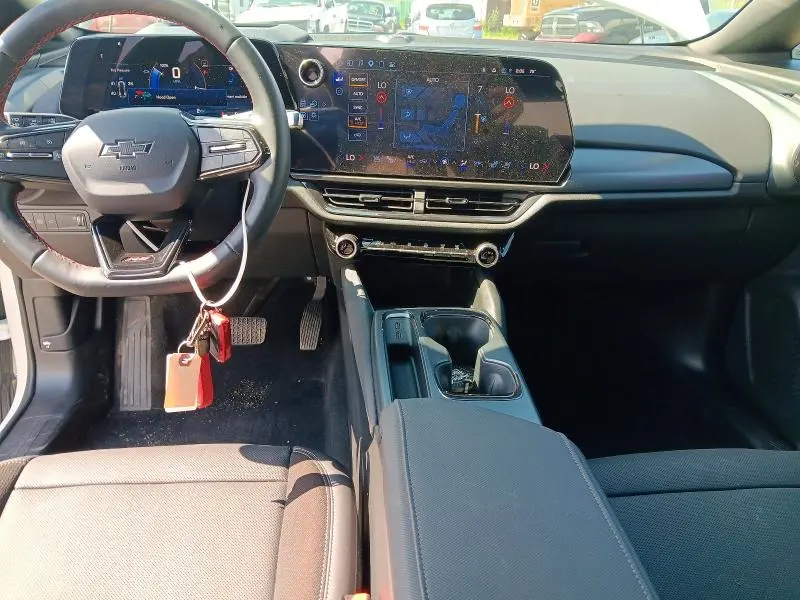 2025 CHEVROLET EQUINOX RS  