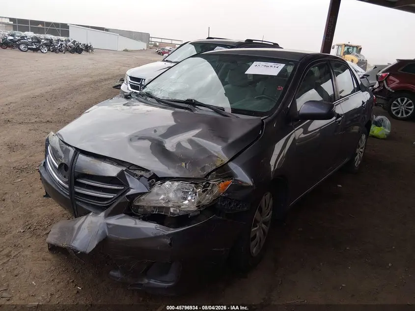 2013 TOYOTA COROLLA LE