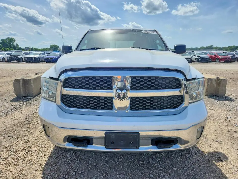 2013 RAM 1500 SLT  