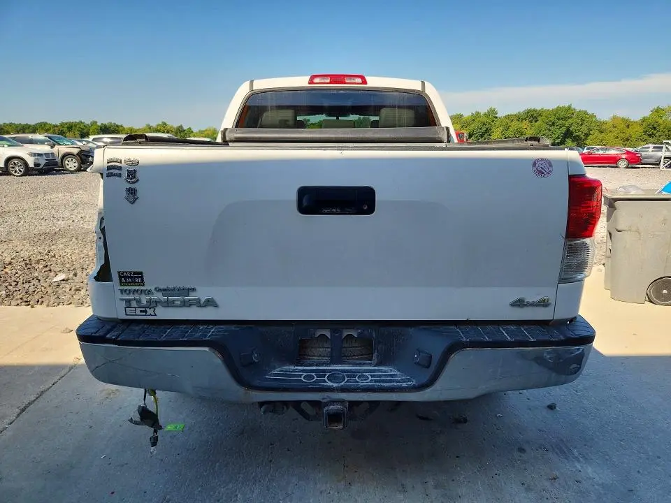 2011 TOYOTA TUNDRA CREWMAX SR5  