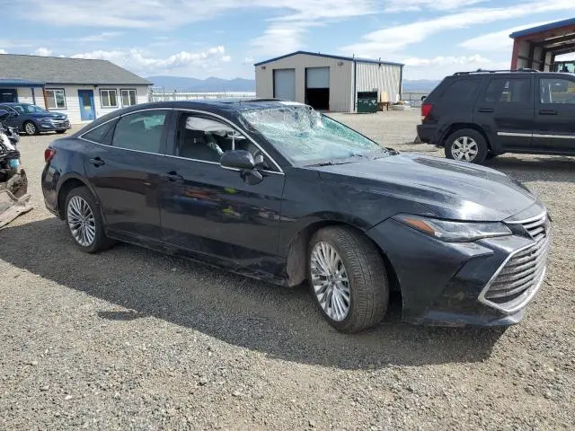 2019 TOYOTA AVALON XLE  