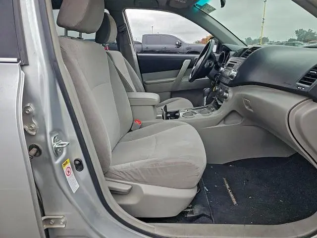 2012 TOYOTA HIGHLANDER BASE  