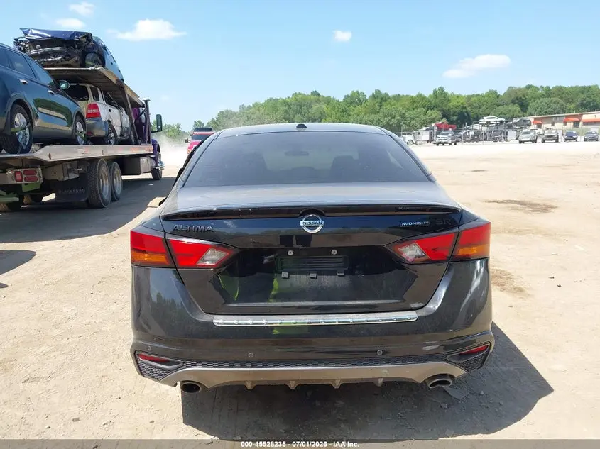 2022 NISSAN ALTIMA SR FWD