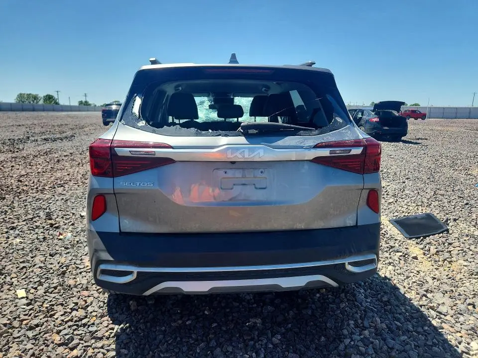 2023 KIA SELTOS S  