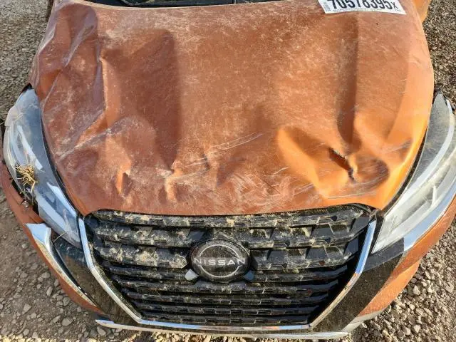 2024 NISSAN KICKS SV  