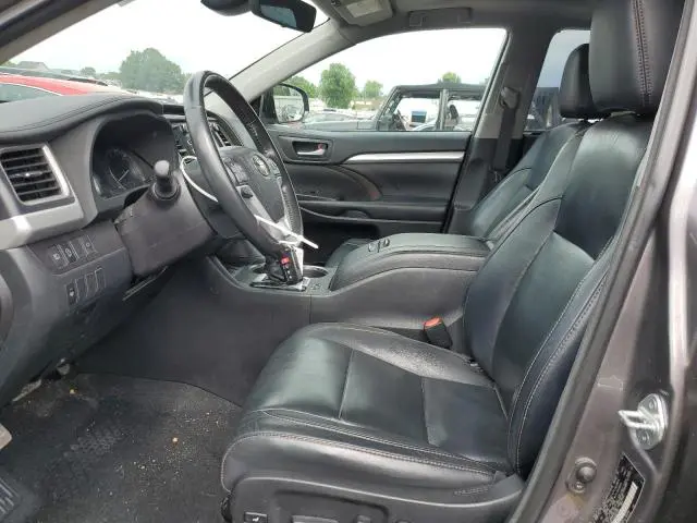 2018 TOYOTA HIGHLANDER SE  