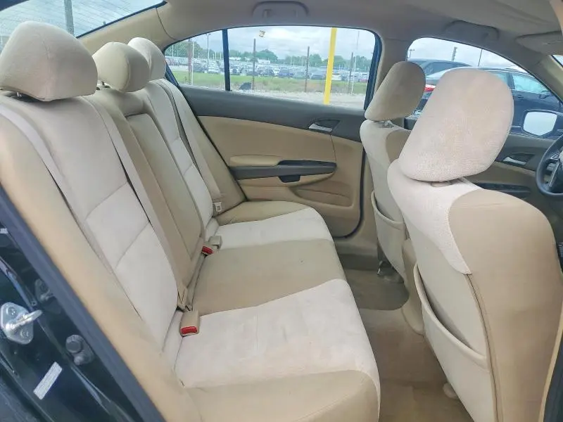 2010 HONDA ACCORD LX  