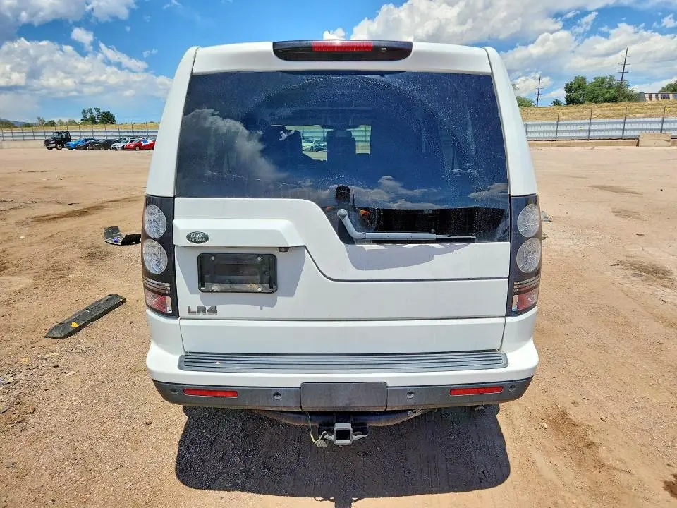 2015 LAND ROVER LR4   