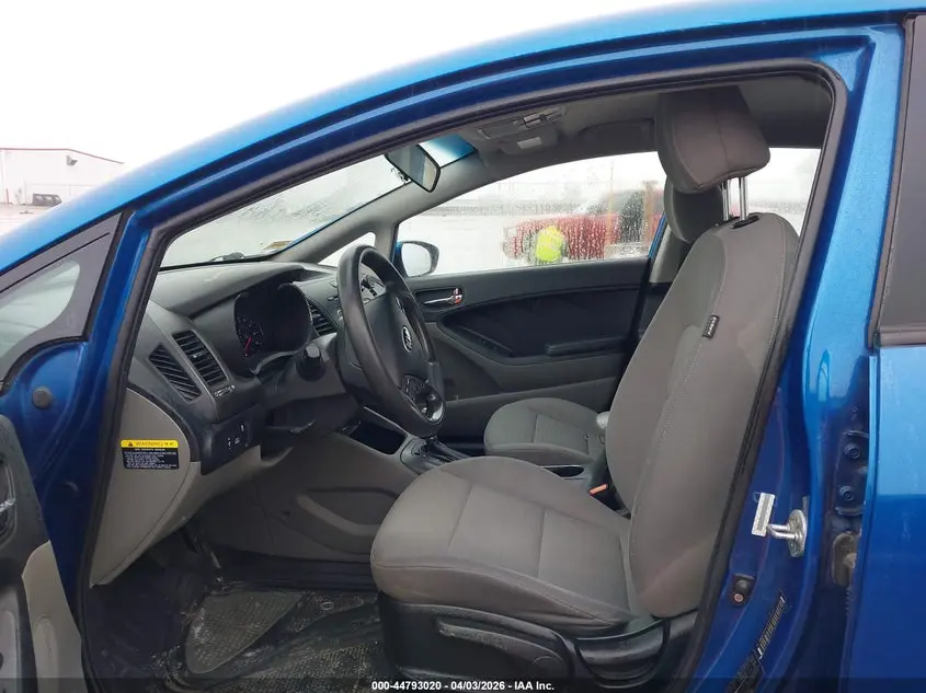 2015 KIA FORTE LX