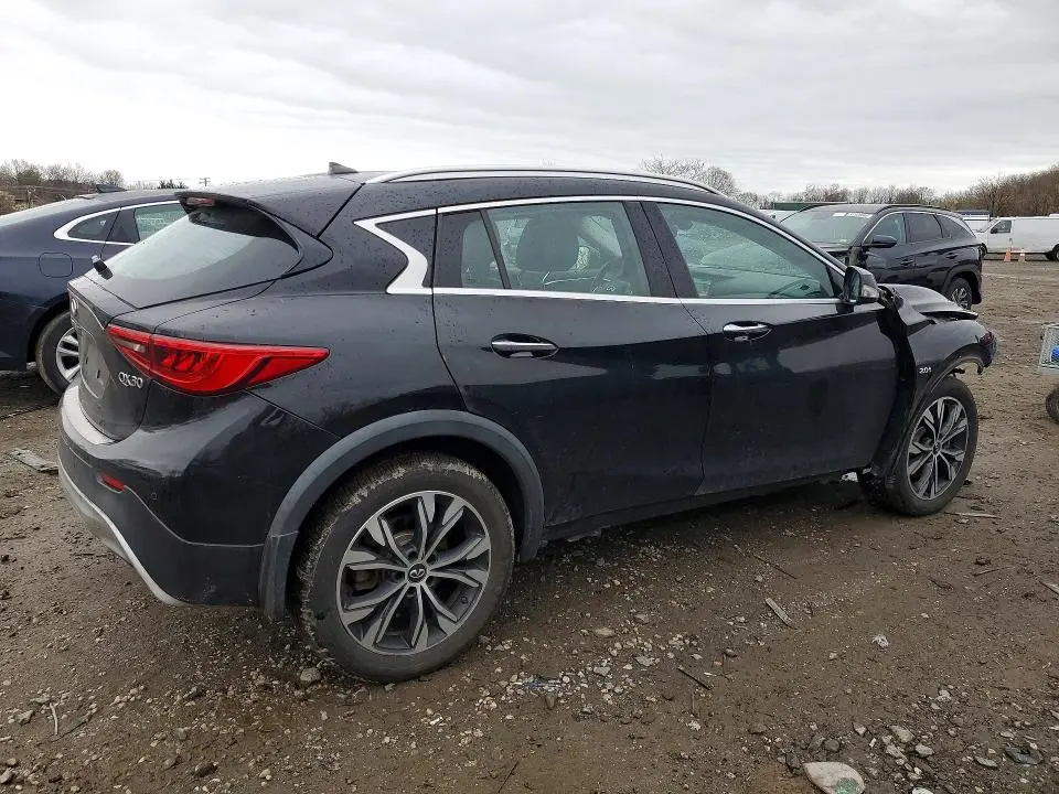 2018 INFINITI QX30 PREMIUM  