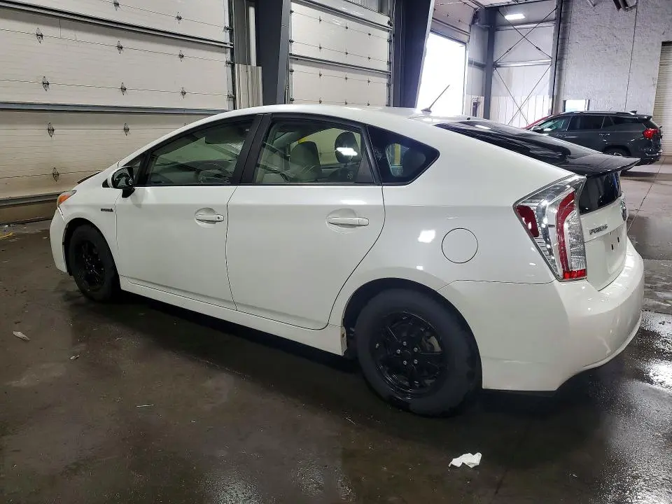 2014 TOYOTA PRIUS TWO  