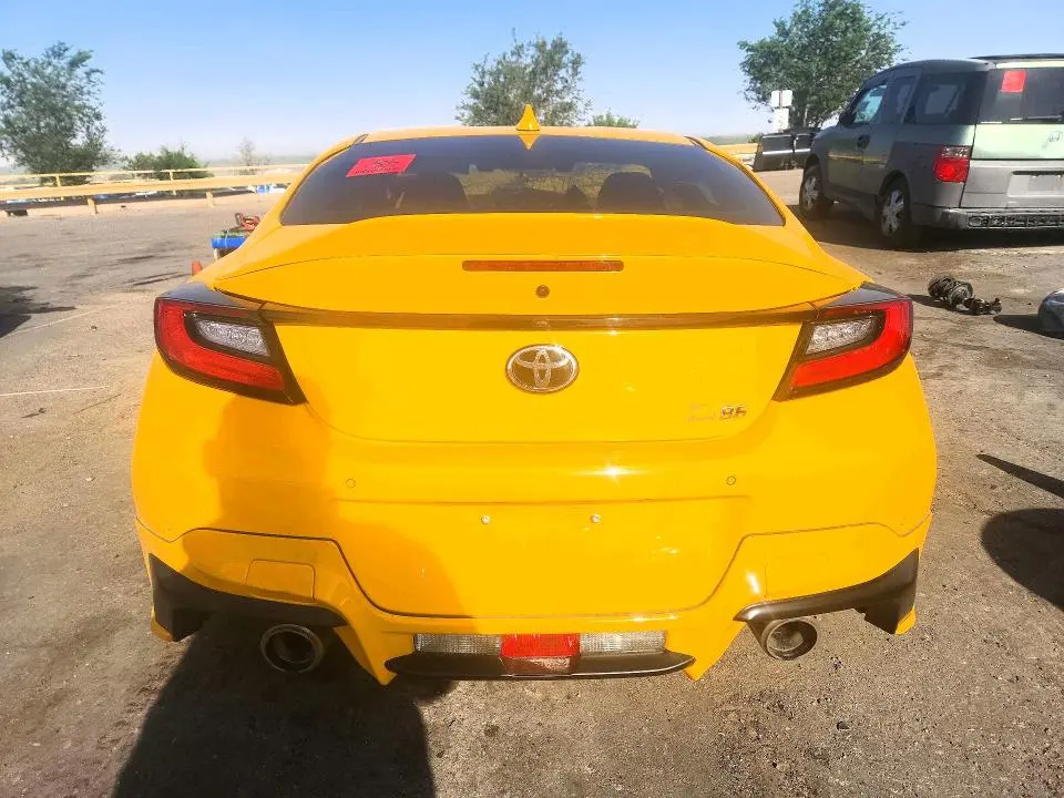 2026 TOYOTA GR 86 YUZU EDITION  