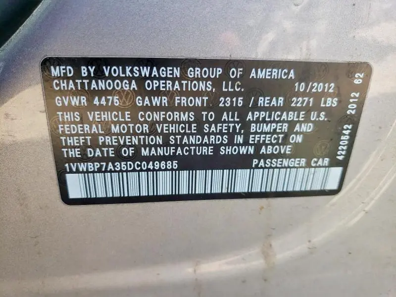 2013 VOLKSWAGEN PASSAT SE  