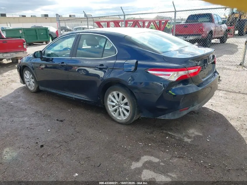 2018 TOYOTA CAMRY LE