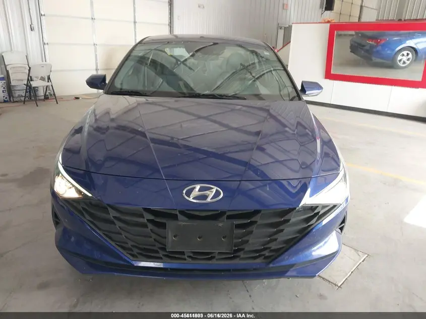 2021 HYUNDAI ELANTRA SE
