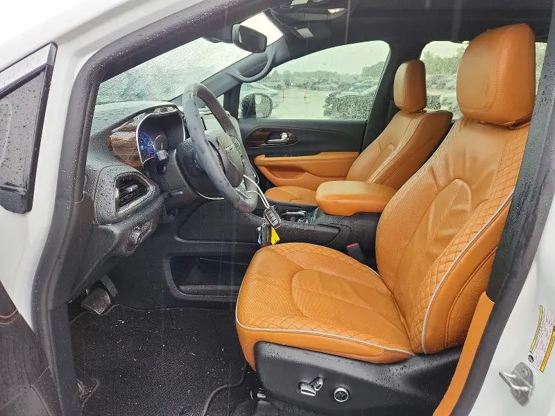 2023 CHRYSLER PACIFICA HYBRID PINNACLE  