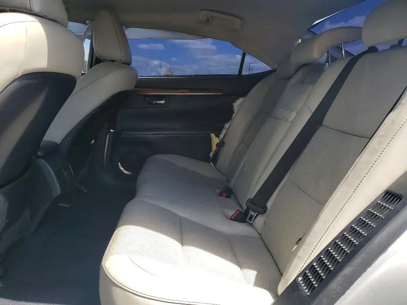 2013 LEXUS ES 300H  