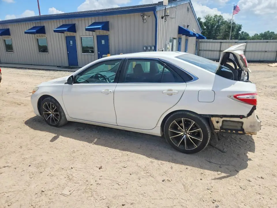 2016 TOYOTA CAMRY XSE  