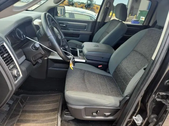 2015 RAM 1500 SLT  