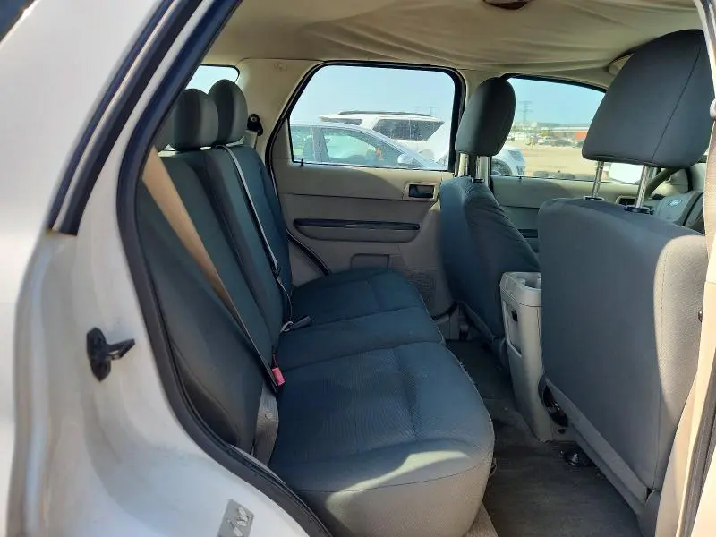 2010 FORD ESCAPE XLS  