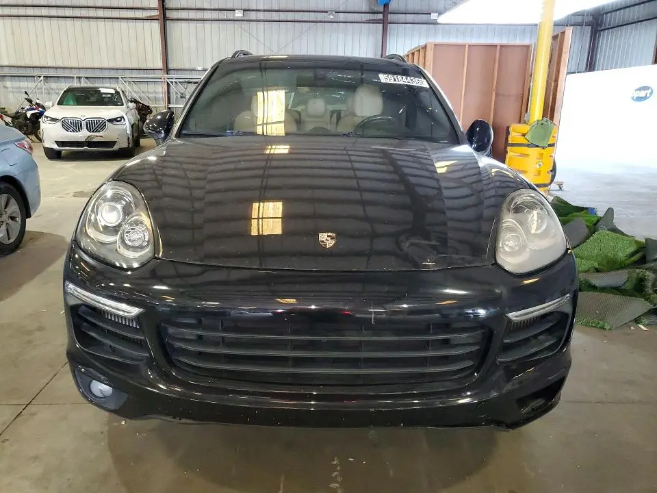 2016 PORSCHE CAYENNE S  