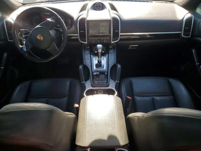 2014 PORSCHE CAYENNE   