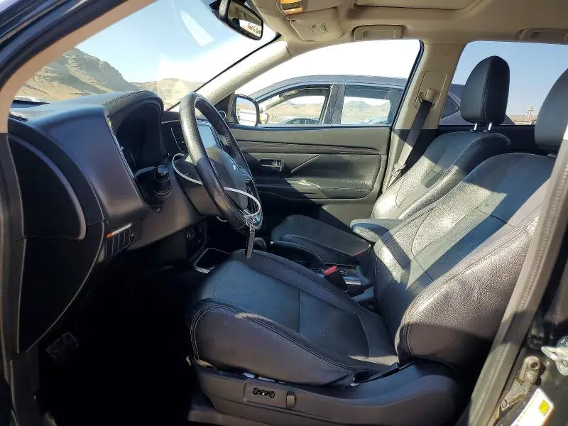 2017 MITSUBISHI OUTLANDER SE  