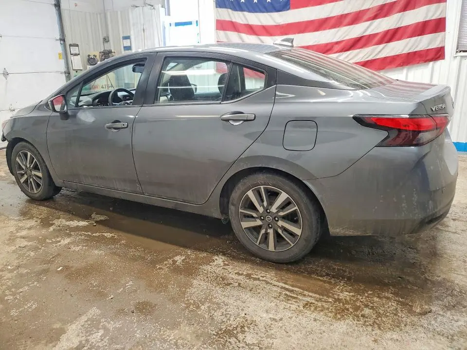 2021 NISSAN VERSA SV  
