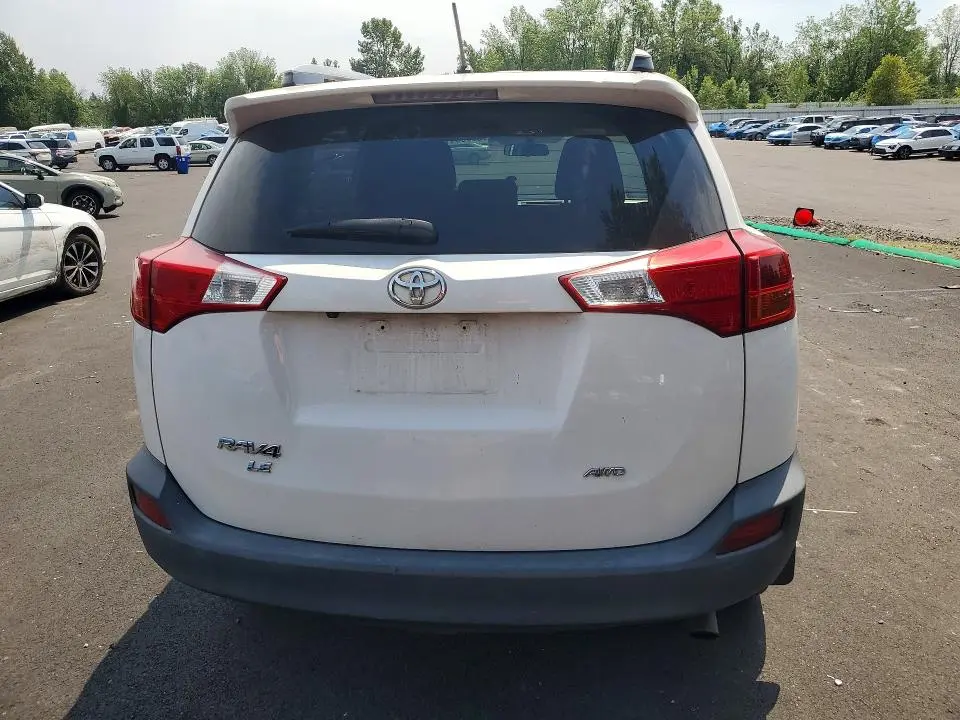 2013 TOYOTA RAV4 LE  