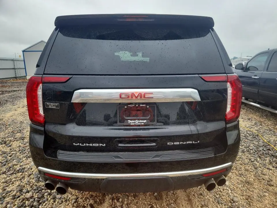 2021 GMC YUKON XL DENALI  