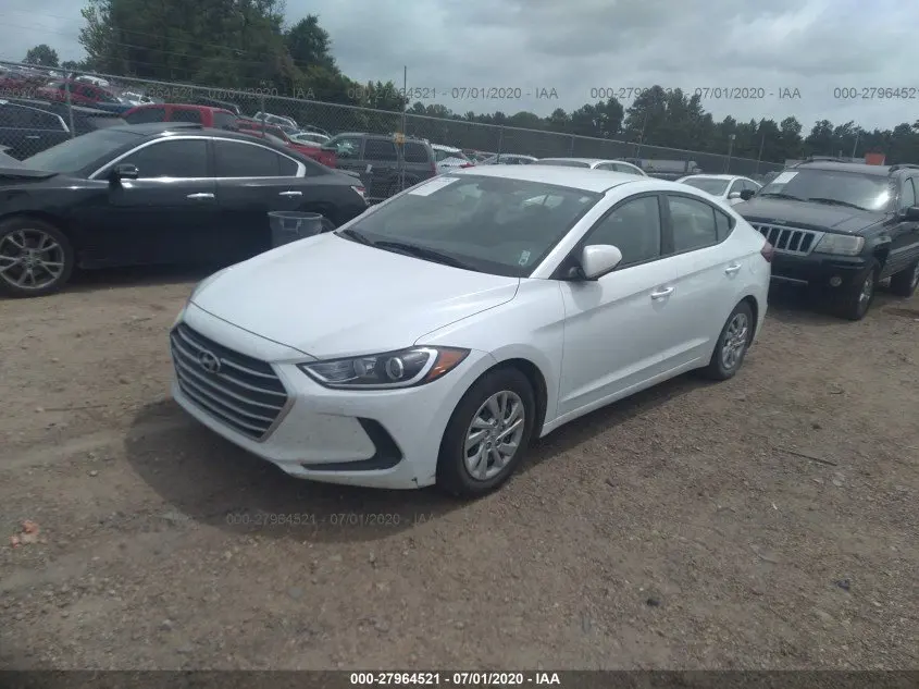 2018 HYUNDAI ELANTRA SE