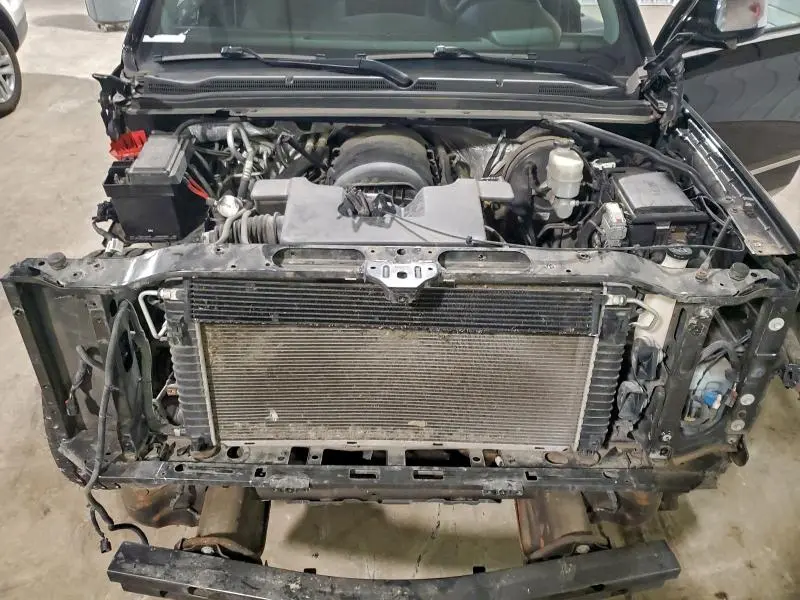 2015 CHEVROLET SUBURBAN K1500 LS  